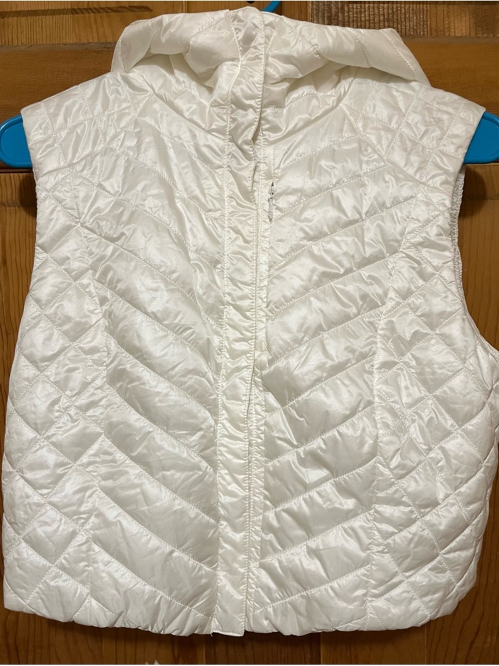 lululemon athletica White Quilted Hooded Vest With Inside Pocket Women’s Size 8